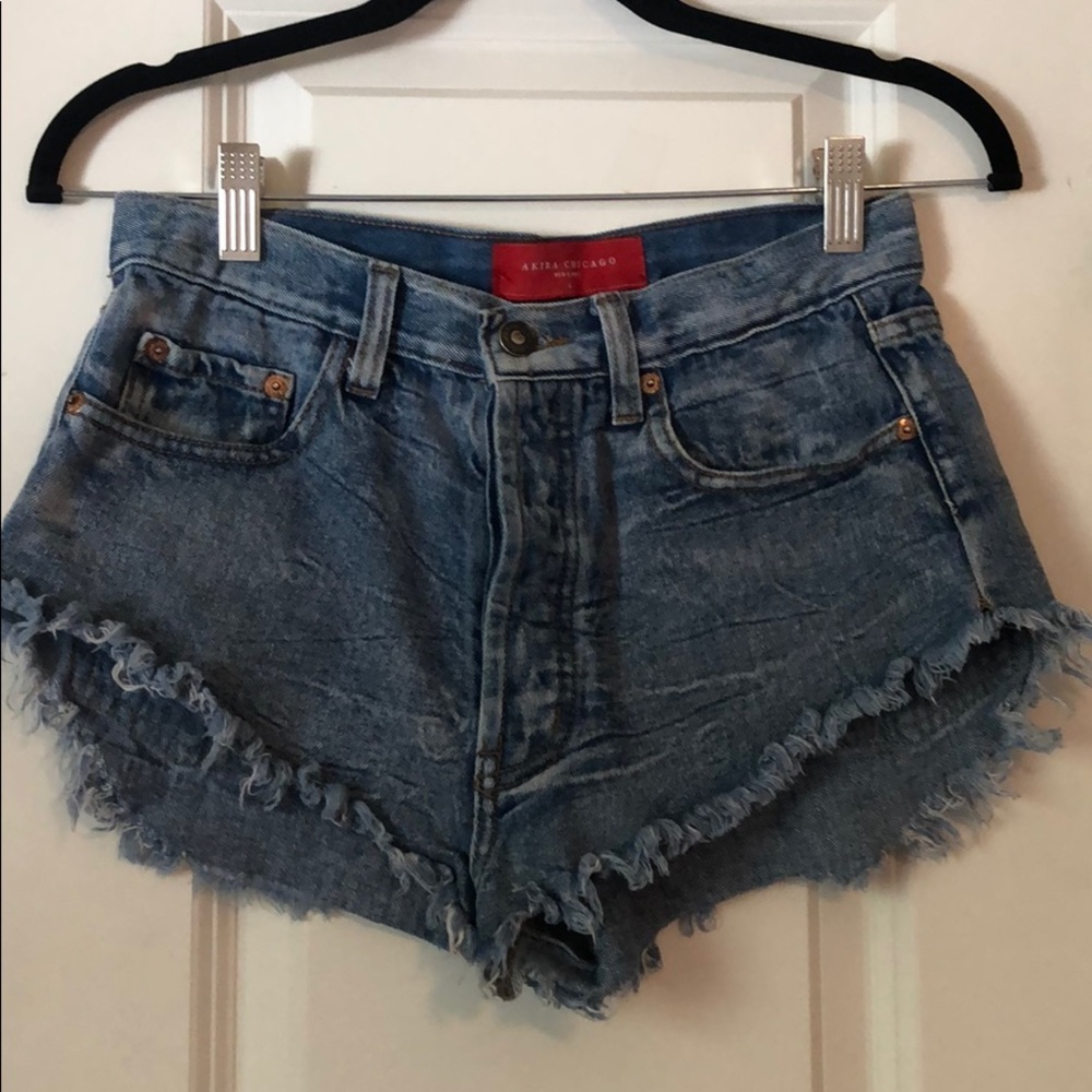 Light washed Jean shorts